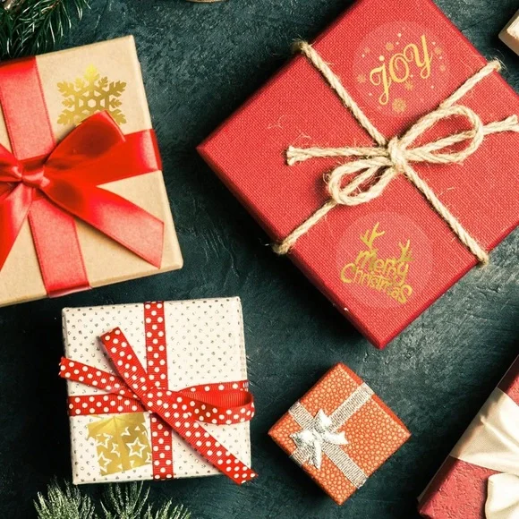 NEW! 🎉50 CLEAR gold foil Holiday stickers- 6 Designs- Clear stickers - Picture 5 of 8